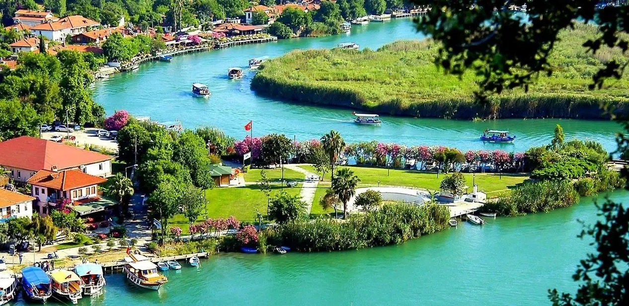 Oeluedeniz Ayyildiz Pansiyon Fethiye Homestay