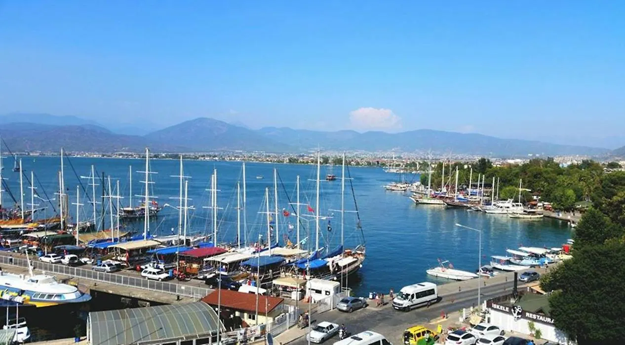 Oeluedeniz Ayyildiz Daire Fethiye 0*,